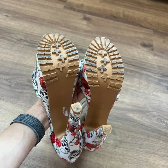 Ami Clubwear RARE Skull and Red Roses Platform Heels Sz 7 - Picture 10 of 15